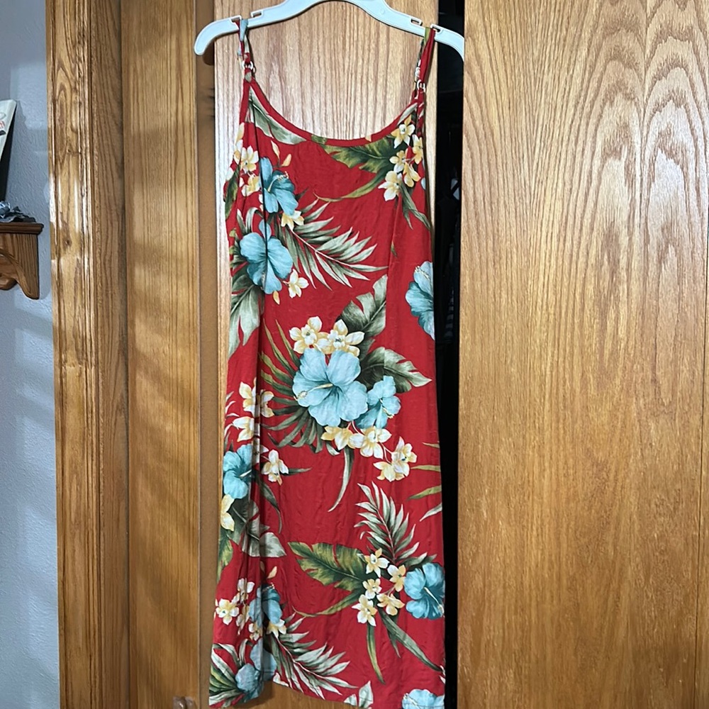 Hilo Hattie 100% Rayon Hawaiian Dress